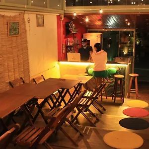 Nomade In Arte E Hostal